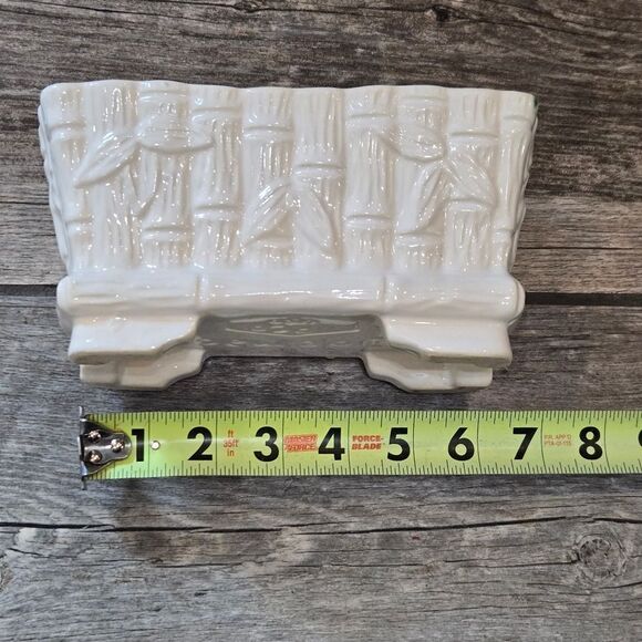 Ungemach USA Pottery Ivory Bamboo Footed Planter - Picture 3 of 8